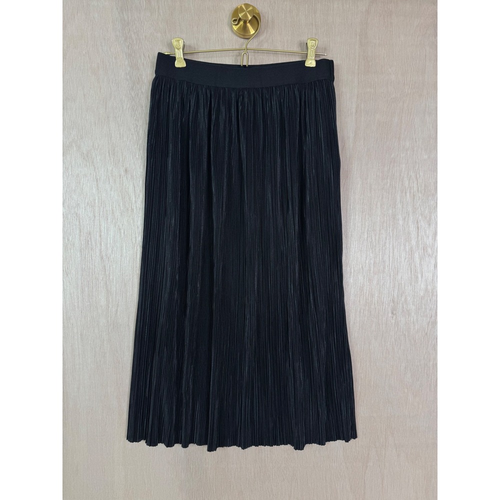 RD + KoKo Black Ribbed Pleated Midi Skirt Elastic Waist Shin Length Sheen